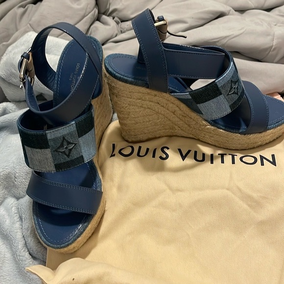 Louie Vuitton Wedges - Picture 2 of 2